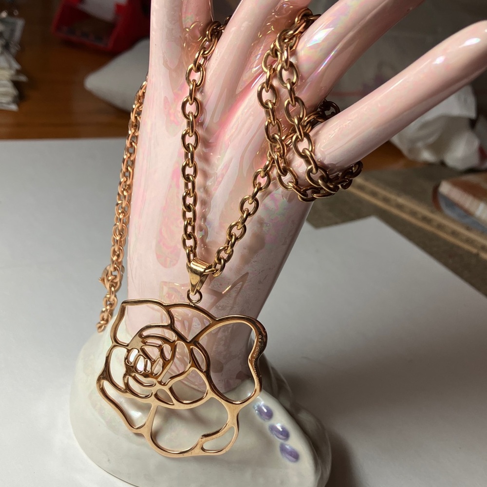 Steel by Design Flower Rose Gold  Necklace and Earring Set